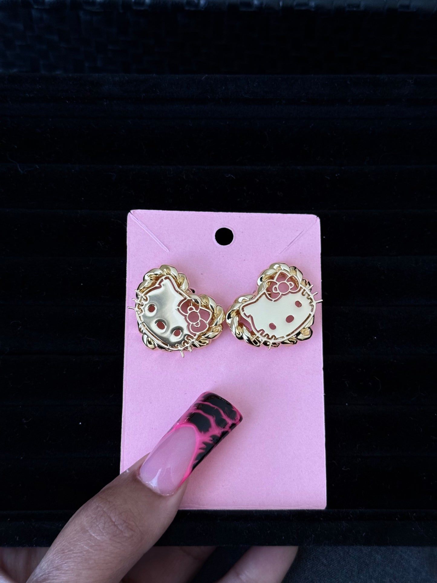 Hk Heart Face Earrings